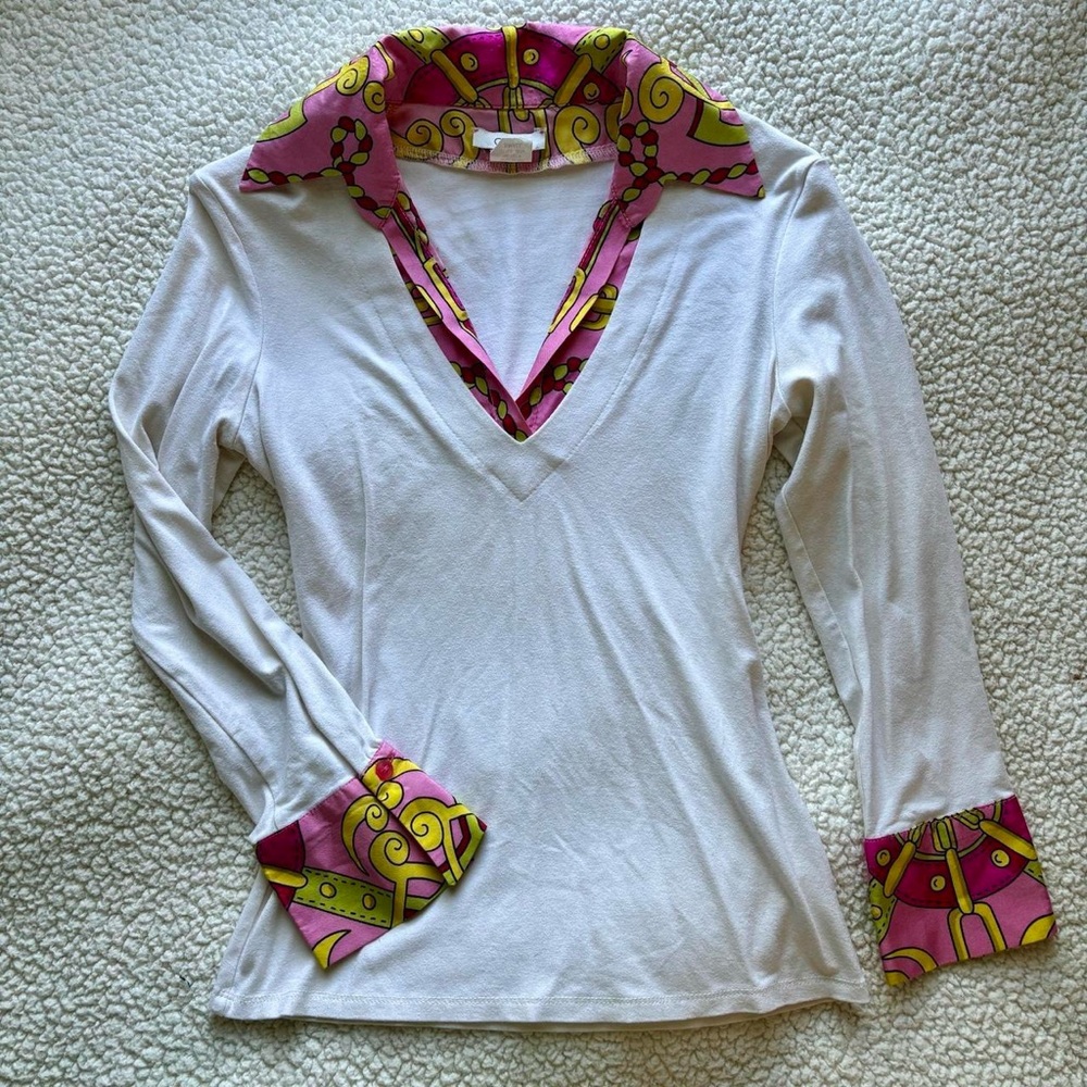 Patterned vintage long sleeve Cache top!
